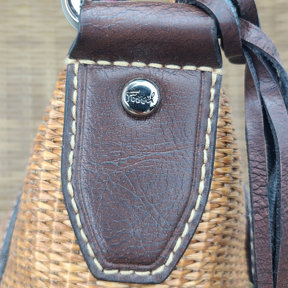 Fossil Bag Satchel Tan Straw Material Brown Leather Shoulder Strap Key Charm - Picture 9 of 16
